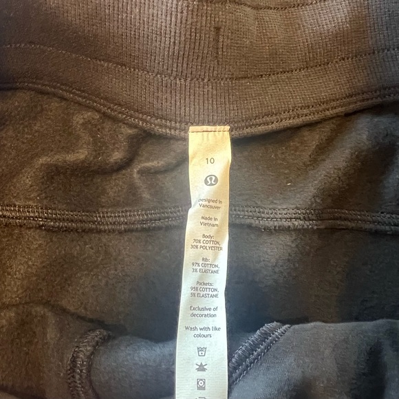 NWT Lululemon Scuba High Rise Relaxed Jogger 10 - Picture 4 of 6